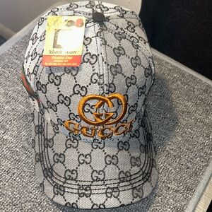 Imitation Gucci hat never worn